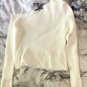 Asymmetrical rubbed white sweater top (cropped) 🤍